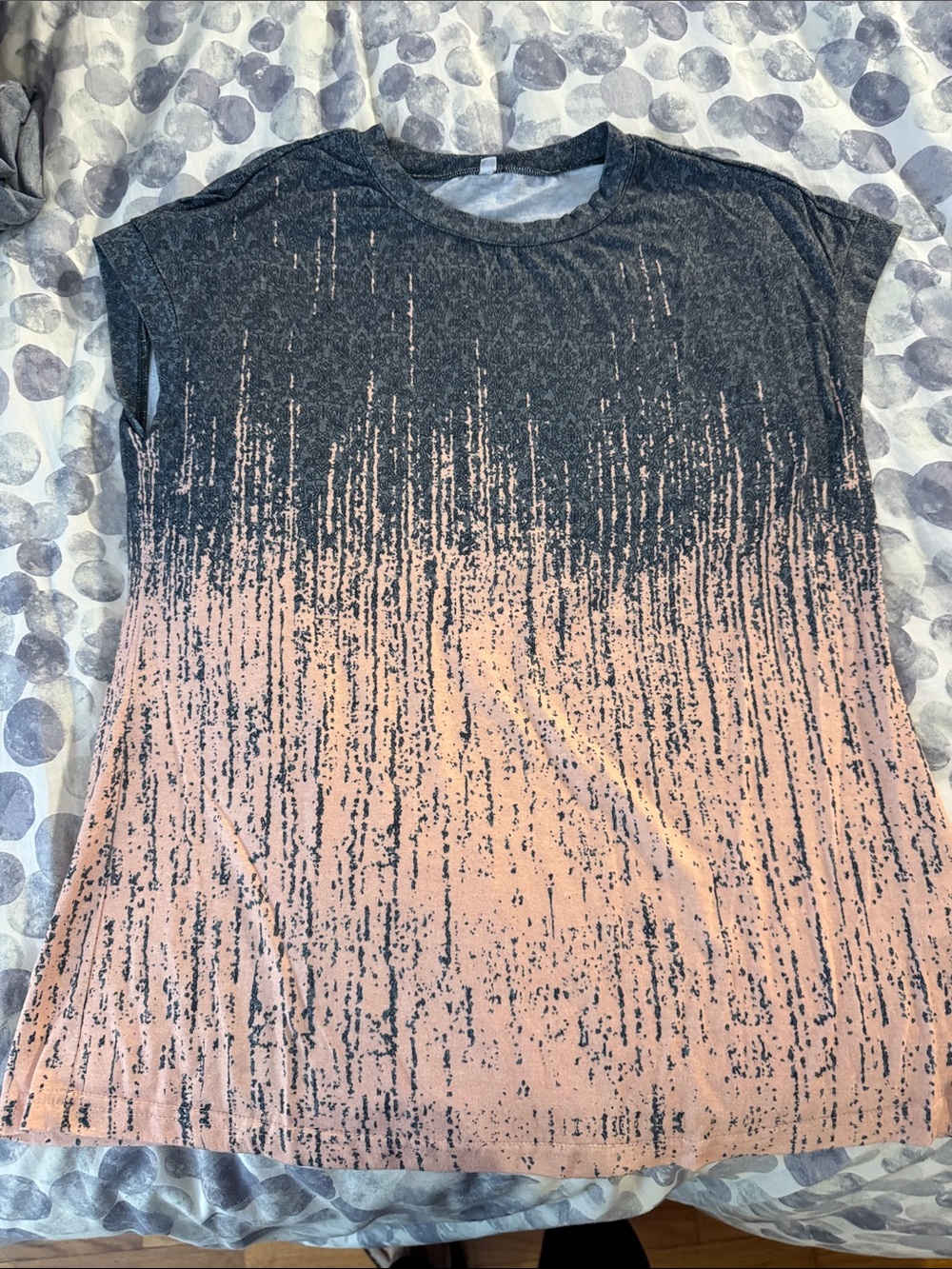 Source Unknown Peach and Charcoal Ombre Short Sleeve Tee